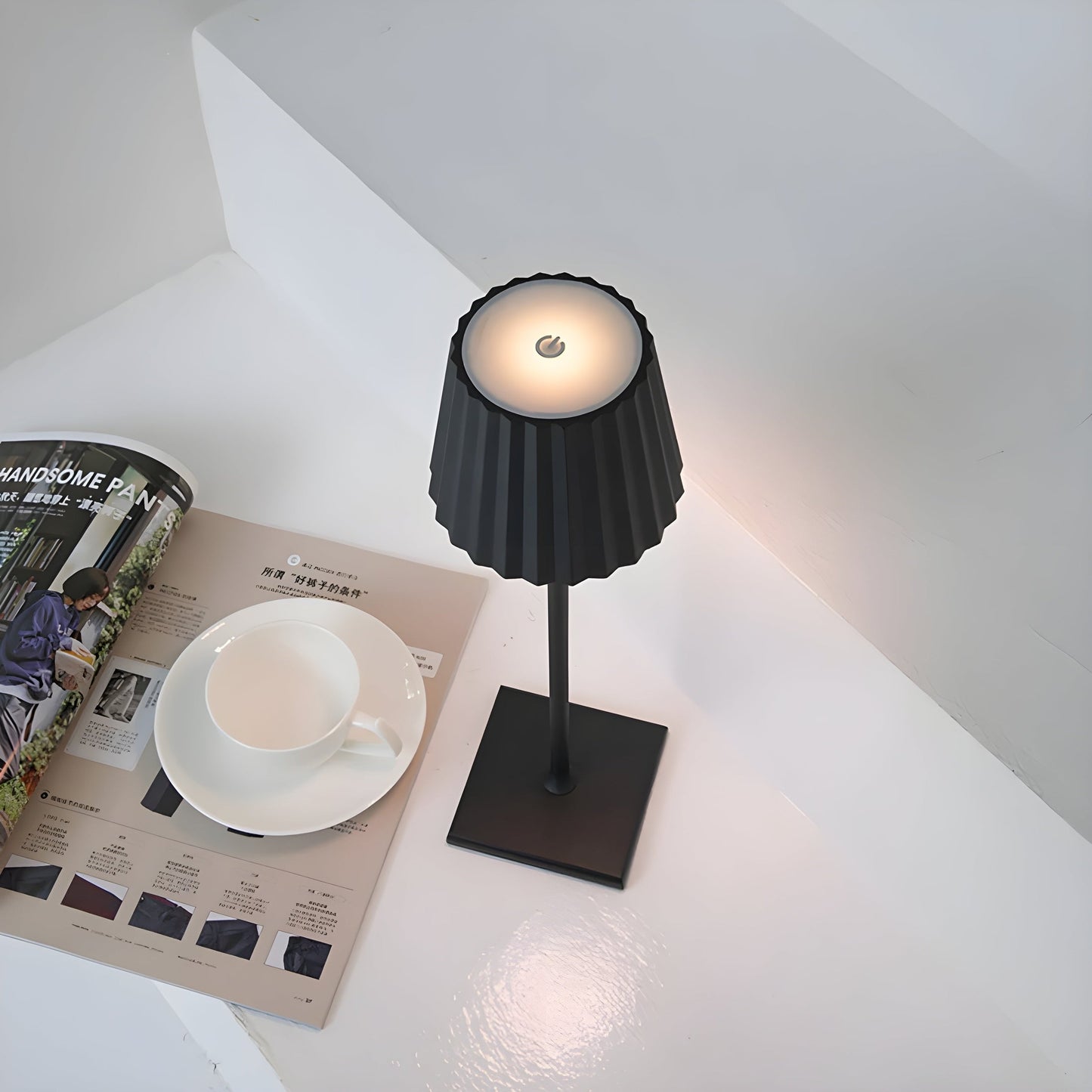 Wireless Table Lamp | Touch Control & USB Charging for Living Room