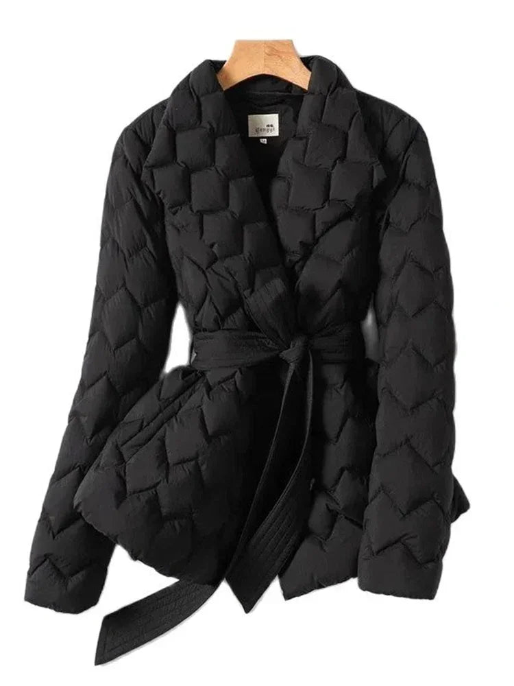 Antonella™ - Elegant dunjacka med skärp