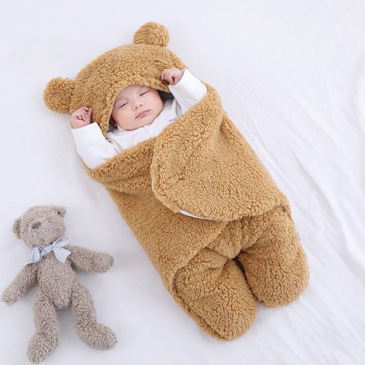 Baby Blanket Fleece Wrap with Hooded Design