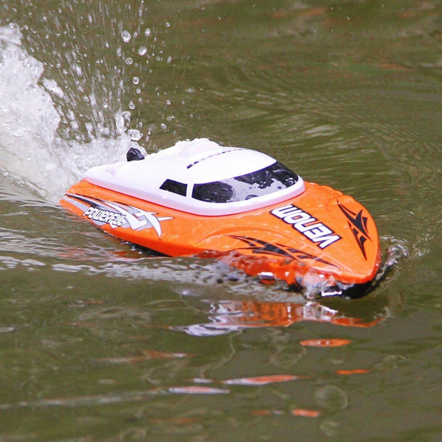 Remote Control Toy Boat for Fast Pond Racing