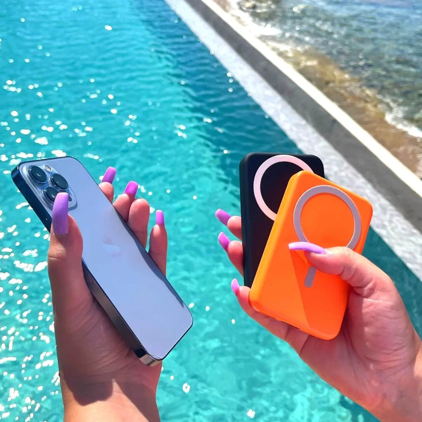 Wireless Charger Power Bank with Magnetic Design