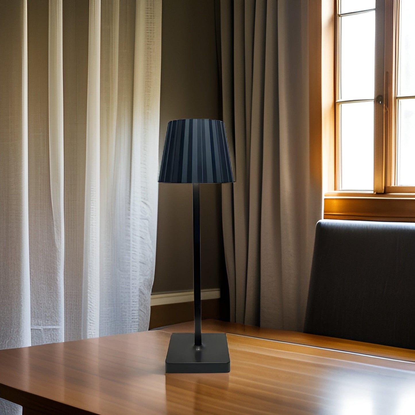 Wireless Table Lamp | Touch Control & USB Charging for Living Room