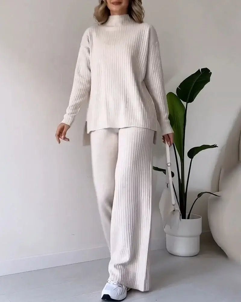 Elegant Avslappning: Chic Slits Casual Tvådelad Set