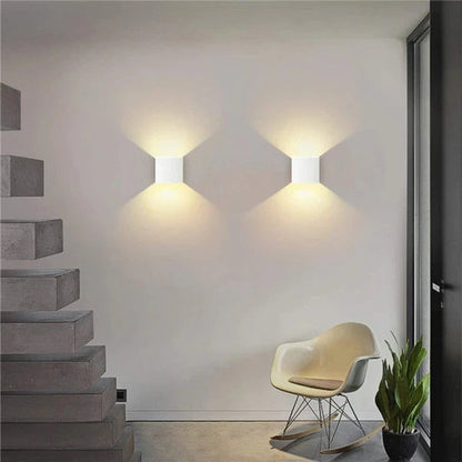Wall light - Compact 10x10 cm LED Wall Lamp