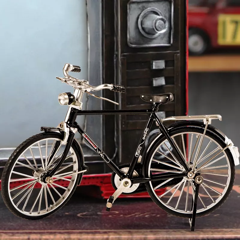 Retro Bicycle Model Ornament