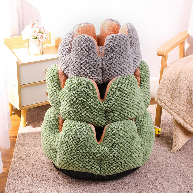 Pet Bed Plush Flower Design for Cats Dogs