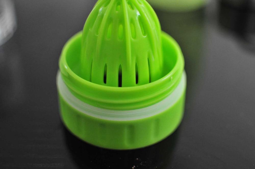 Water Bottle with Fruit Infuser and Juicer