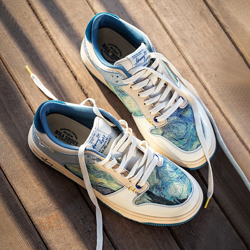 Van Gogh Starry Night-inspirerade sneakers