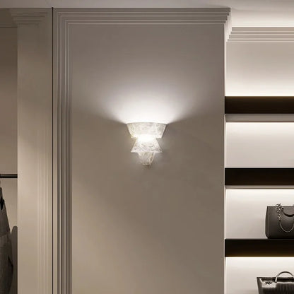 LuxeStone - Elegant Marble Wall Lamp Crafted from Natural Stone for a Modern Aesthetic