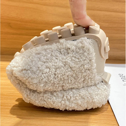 Fleece Lined Slippers for Warm Indoor Comfort