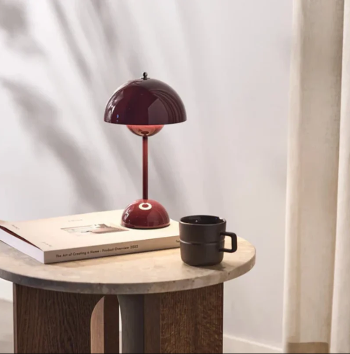 Table Lamp with Modern Touch Control Design