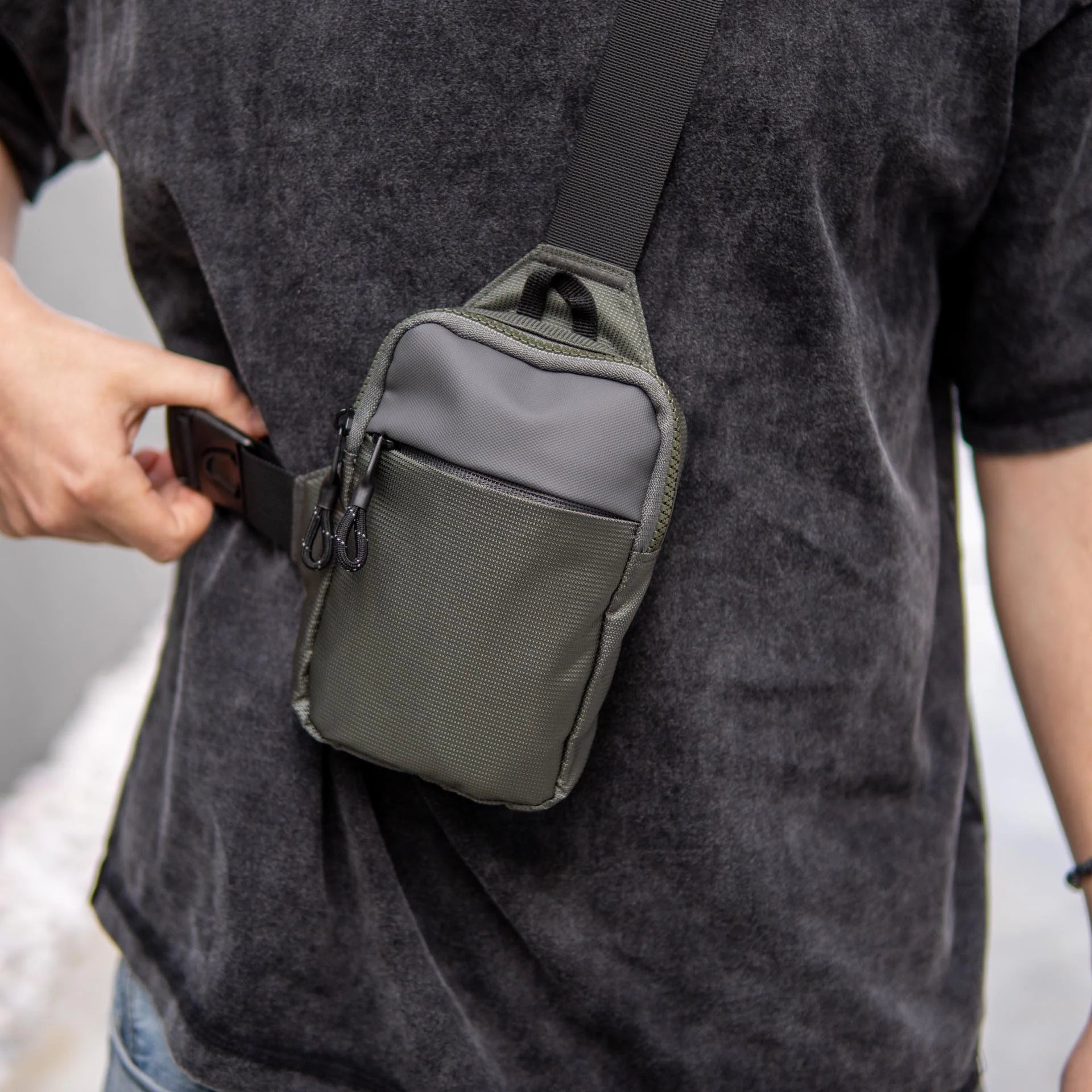 Travel Sling Bag - Minimalist Garb