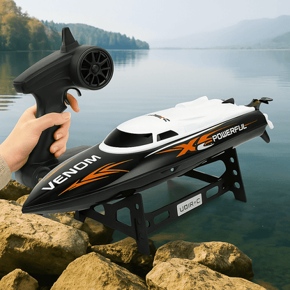 Remote Control Toy Boat for Fast Pond Racing