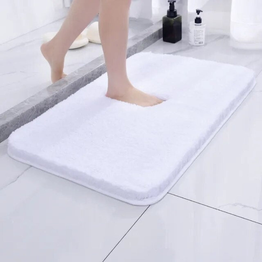 Plush Grey Microfiber Bathroom Floor Mat