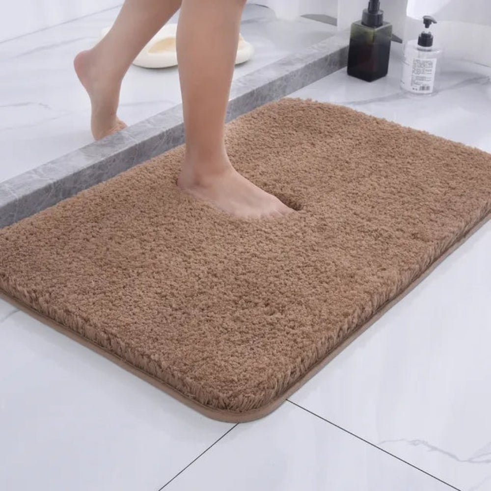 Plush Grey Microfiber Bathroom Floor Mat